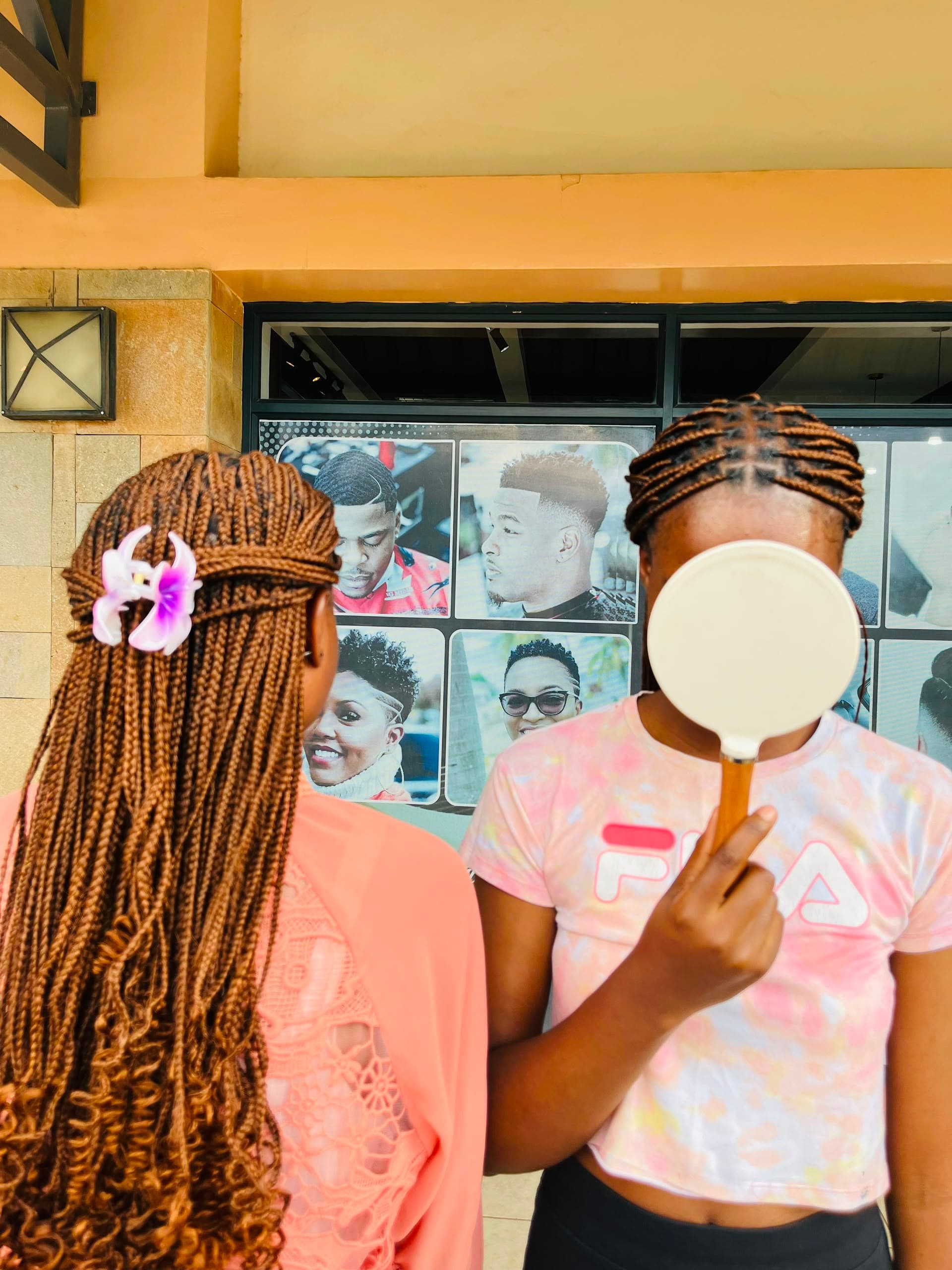 Knotless braids