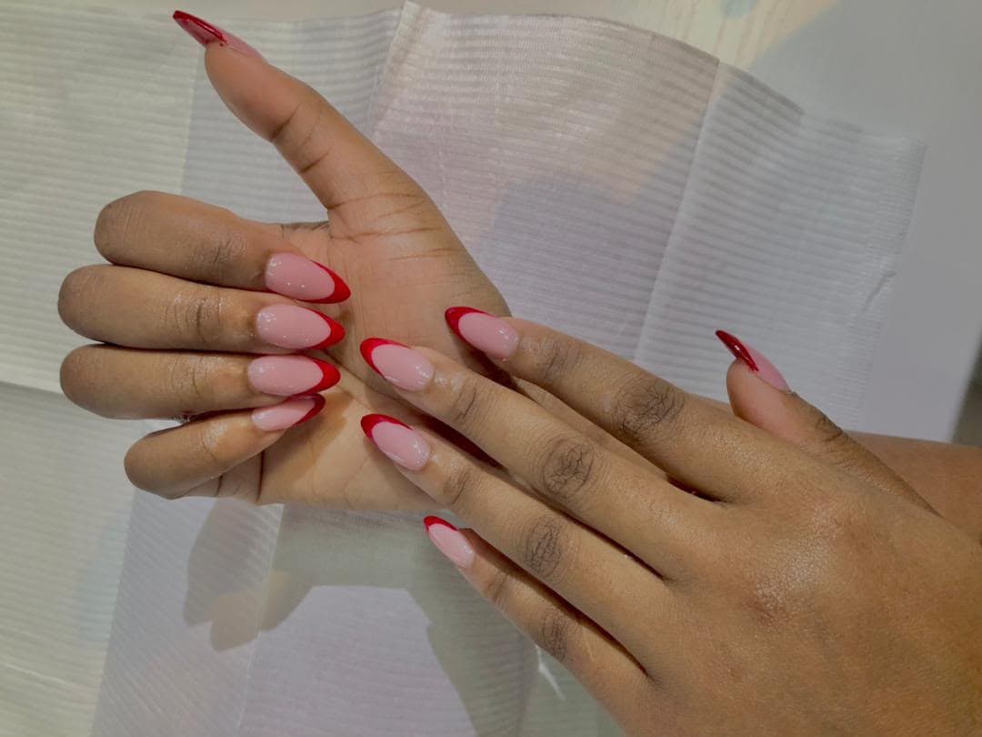 Chrome nails