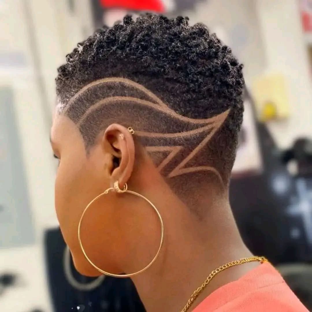 Women's haircut