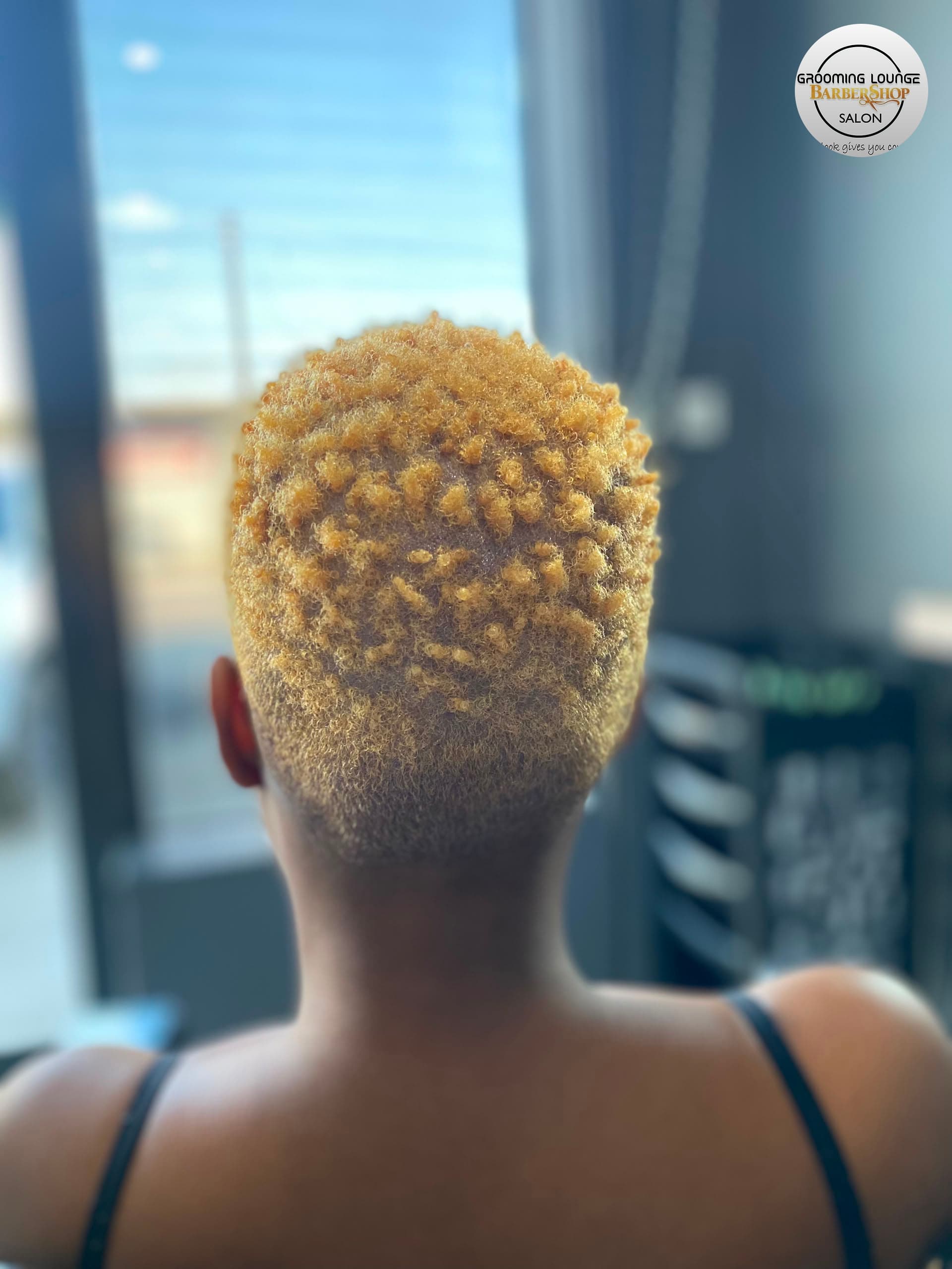 Women's blonde tapered cut (side view)